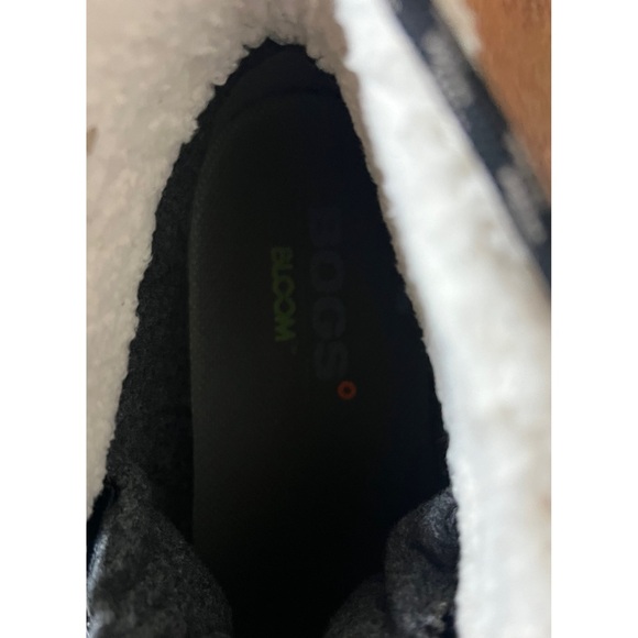 Bogs - Women's - Boots Arcata
Urban Leather... Size 10 - Picture 11 of 12